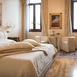 The Foscarini فندق موليانو فينيتو