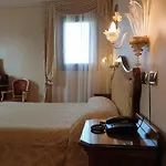 The Foscarini موليانو فينيتو