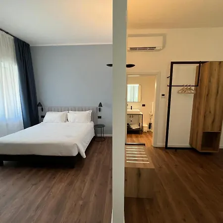 Hotel The Foscarini 4*
