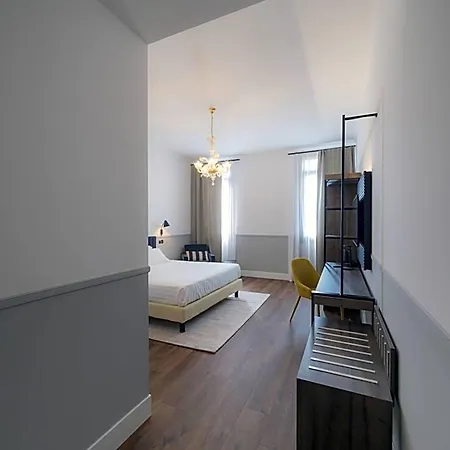 Hotel The Foscarini 4*